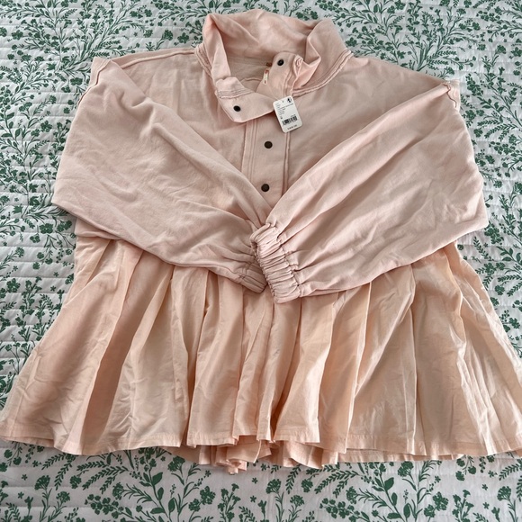 NWT Free People Ellie Sweatshirt - color Strawberry Cream Combo, size M - Picture 6 of 8